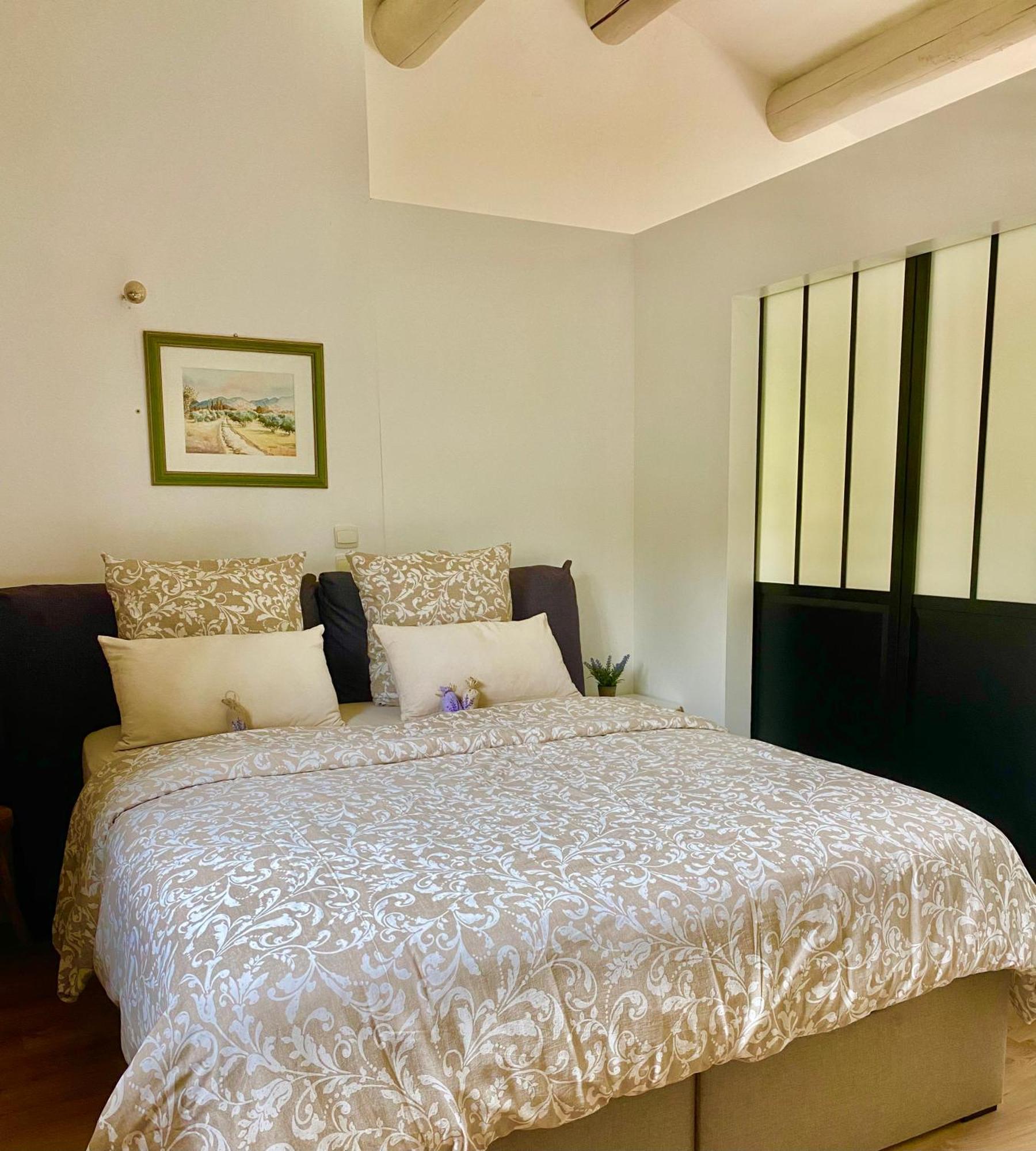Appartement Neuf Et Au Calme Proche Avignon Althen-des-Paluds Екстериор снимка