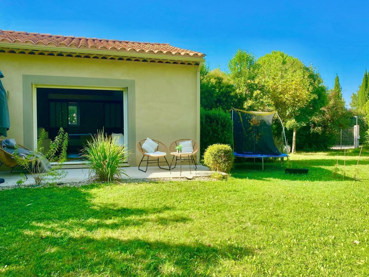 Appartement Neuf Et Au Calme Proche Avignon Althen-des-Paluds Екстериор снимка